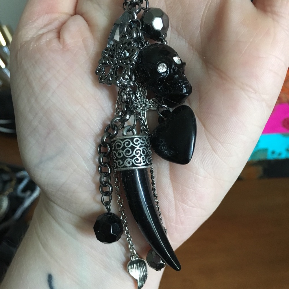 💜3 for $8💜 Black long necklace